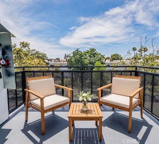 214 S Westmoreland 4, Los Angeles, CA 90004