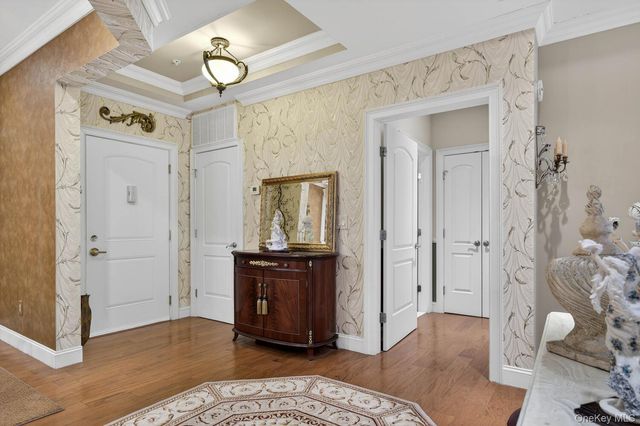 366 Roosevelt Way, Westbury, NY 11590