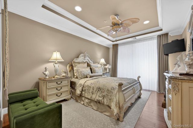 366 Roosevelt Way, Westbury, NY 11590