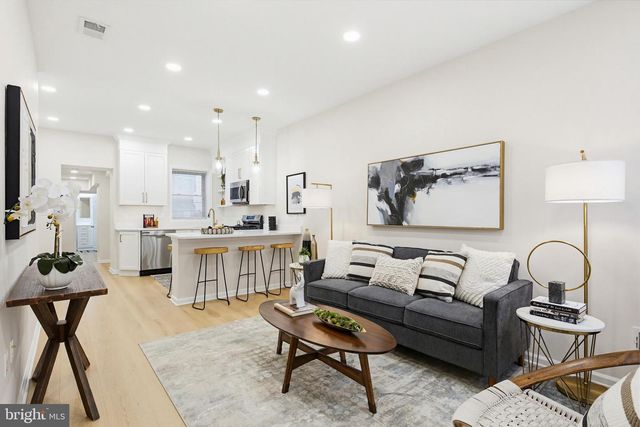 843 E LOMBARD ST, Baltimore, MD 21202