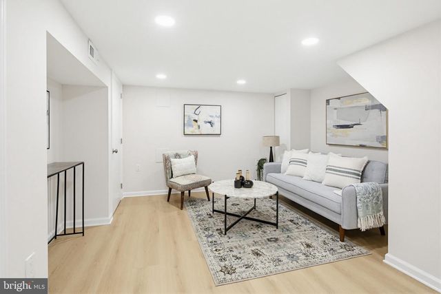 843 E LOMBARD ST, Baltimore, MD 21202