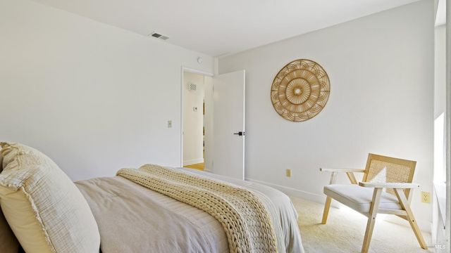 240 Park Place Dr, Petaluma, CA 94954