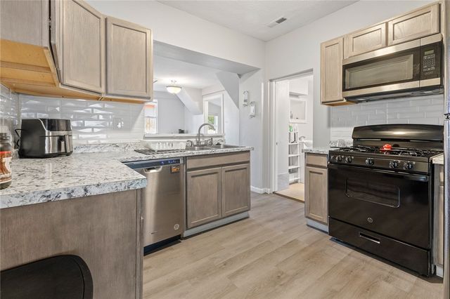 627 S Sherman Avenue, Harrison, AR 72601