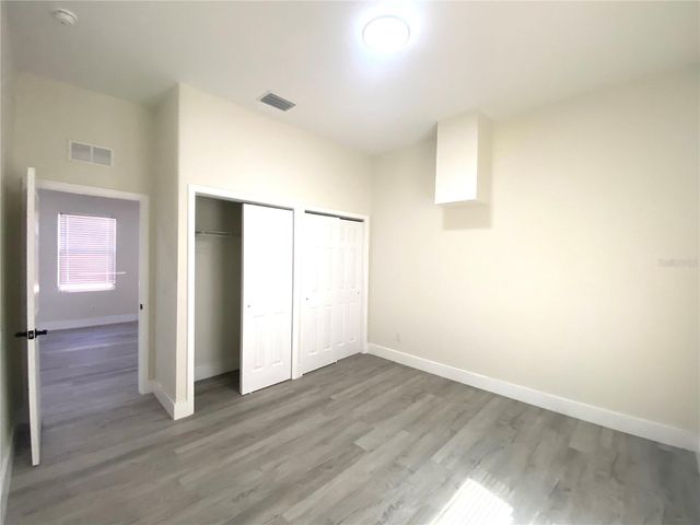207 AVENUE E SE, Winter Haven, FL 33880