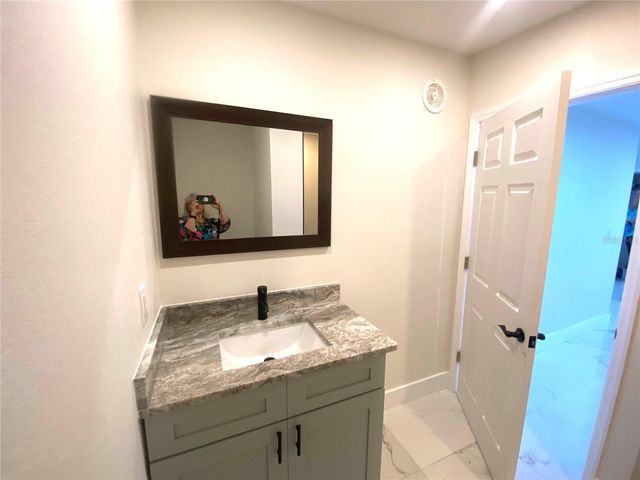 207 AVENUE E SE, Winter Haven, FL 33880
