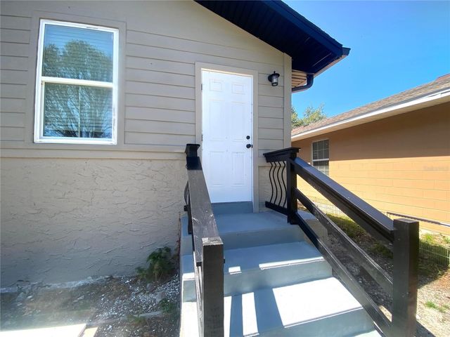 207 AVENUE E SE, Winter Haven, FL 33880