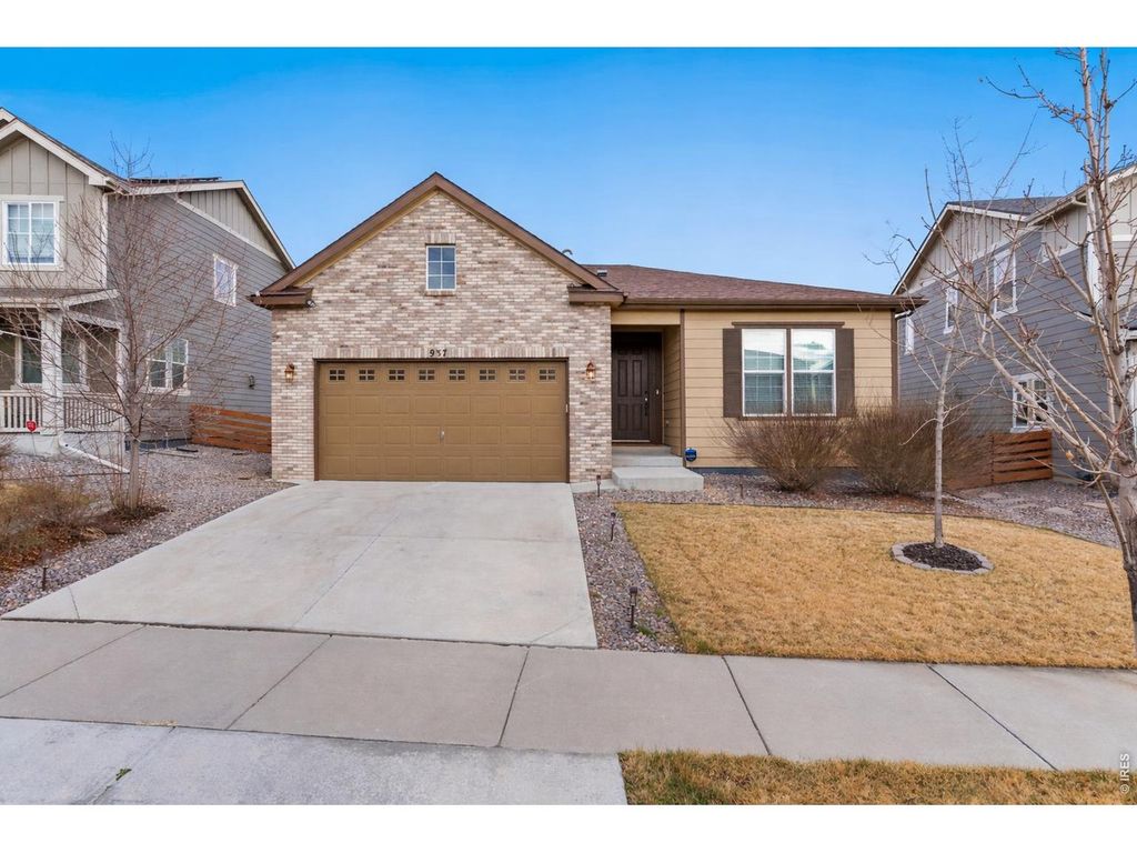 937 Eva Peak Dr, Erie, CO 80516