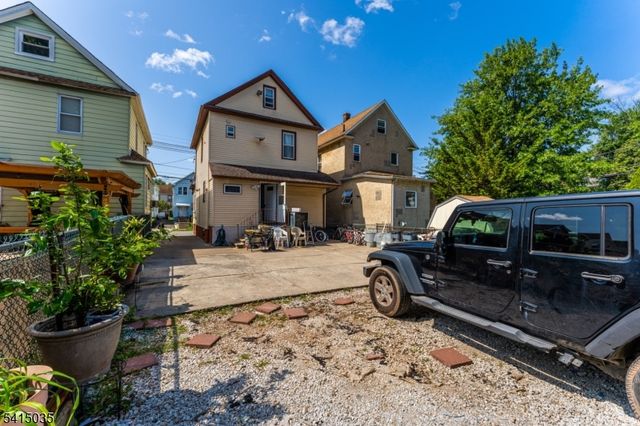 1017 North Ave, Elizabeth City, NJ 07201