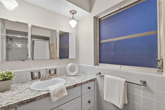 13924 BARBADOS DRIVE, Seminole, FL 33776