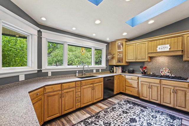 644 S 7th AVENUE, West Bend, WI 53095