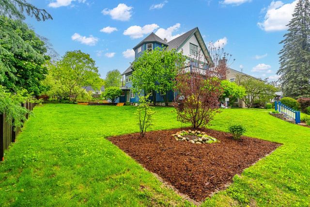 644 S 7th AVENUE, West Bend, WI 53095