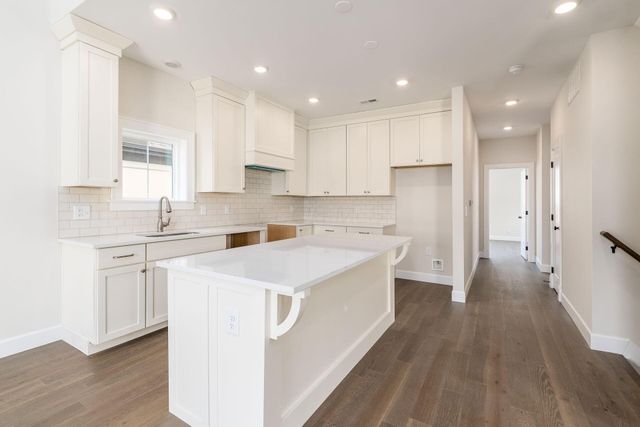 2015 W 5th Avenue, 209, Columbus, OH 43212