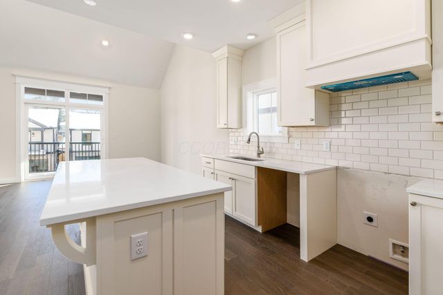 2015 W 5th Avenue, 209, Columbus, OH 43212