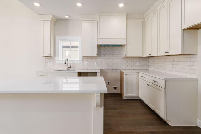 2015 W 5th Avenue, 209, Columbus, OH 43212