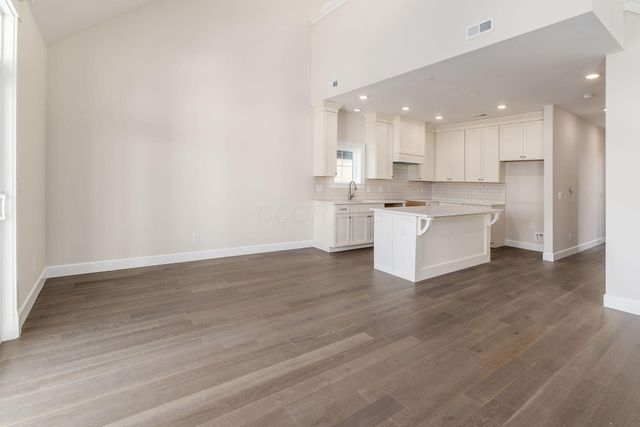 2015 W 5th Avenue, 209, Columbus, OH 43212