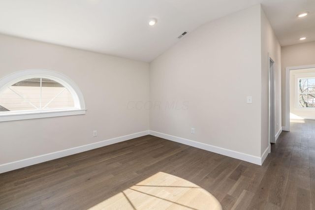 2015 W 5th Avenue, 209, Columbus, OH 43212