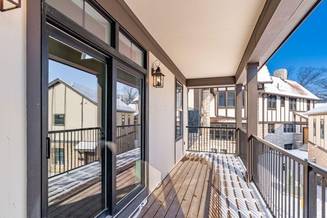 2015 W 5th Avenue, 209, Columbus, OH 43212