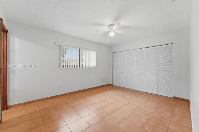 8510 NW 8th St, Pembroke Pines, FL 33024