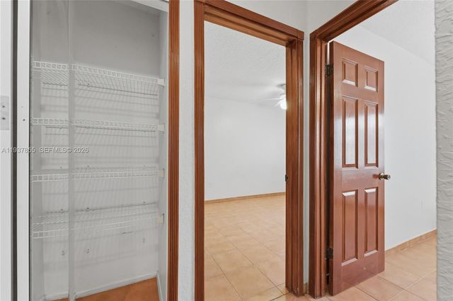 8510 NW 8th St, Pembroke Pines, FL 33024