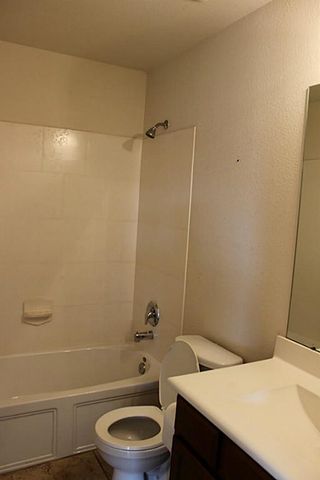 3043 Heather Grove Lane, League City, TX 77539