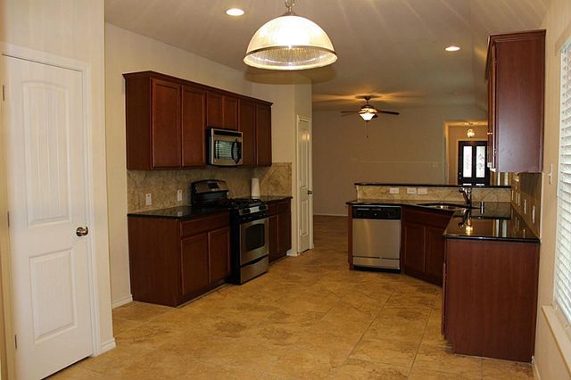 3043 Heather Grove Lane, League City, TX 77539