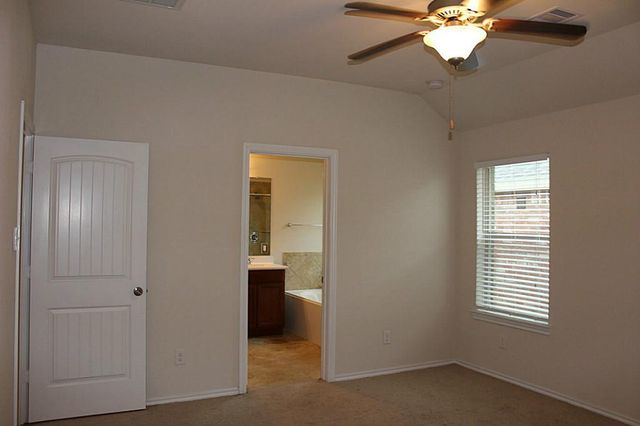 3043 Heather Grove Lane, League City, TX 77539