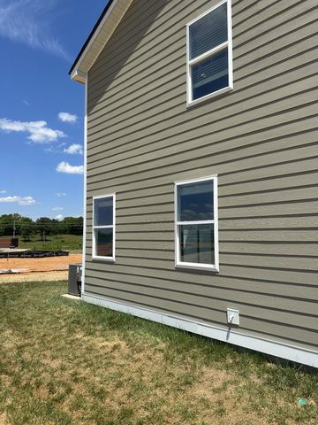 217 Darlington drive, Dickson, TN 37055