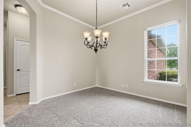 8116 S Elder Avenue, Broken Arrow, OK 74011