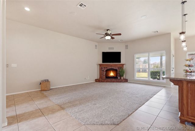 8116 S Elder Avenue, Broken Arrow, OK 74011