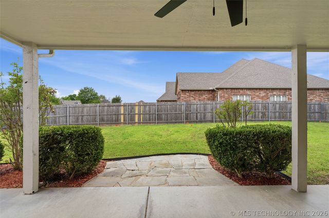 8116 S Elder Avenue, Broken Arrow, OK 74011
