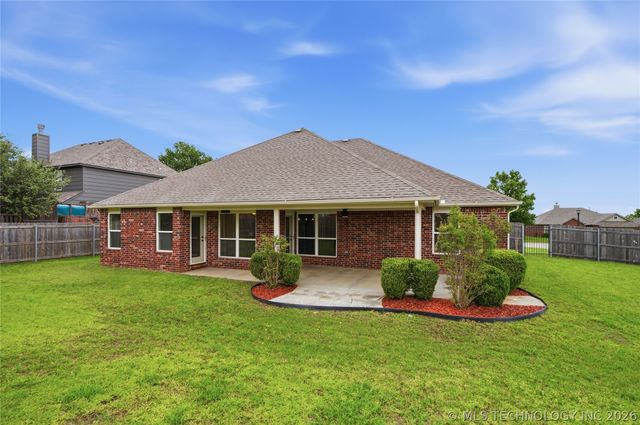 8116 S Elder Avenue, Broken Arrow, OK 74011