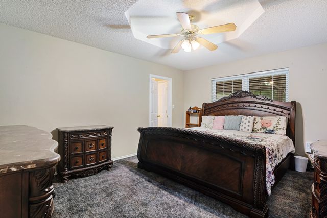 2705 Briarwood Drive, Paris, TX 75460