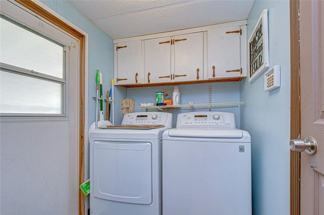 3934 SARAH DRIVE, Wesley Chapel, FL 33543