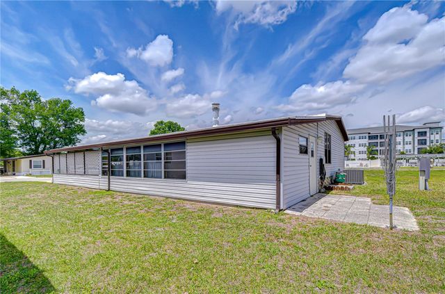 3934 SARAH DRIVE, Wesley Chapel, FL 33543