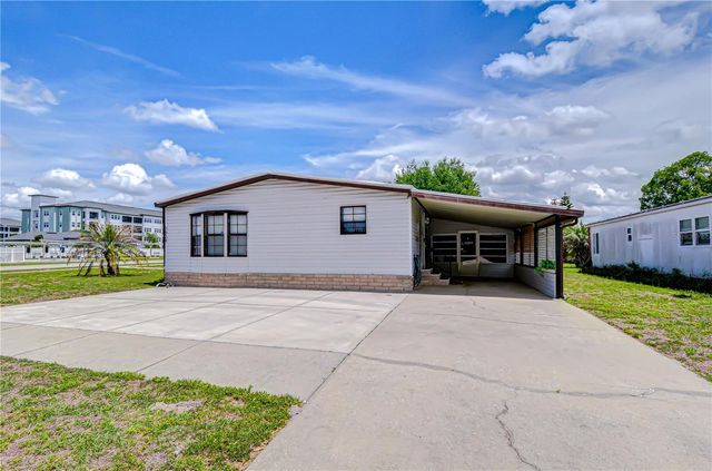 3934 SARAH DRIVE, Wesley Chapel, FL 33543