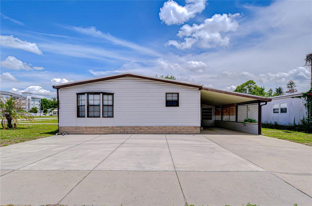 3934 SARAH DRIVE, Wesley Chapel, FL 33543