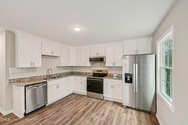 117 W Allen Street, Four Oaks, NC 27524