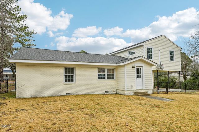 117 W Allen Street, Four Oaks, NC 27524