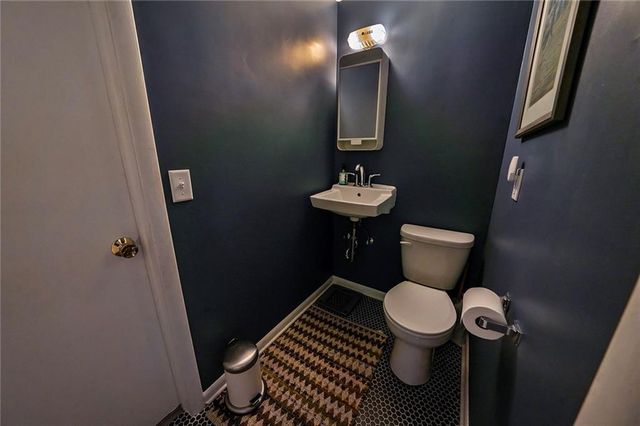1832 New Hampshire Street, Lawrence, KS 66044