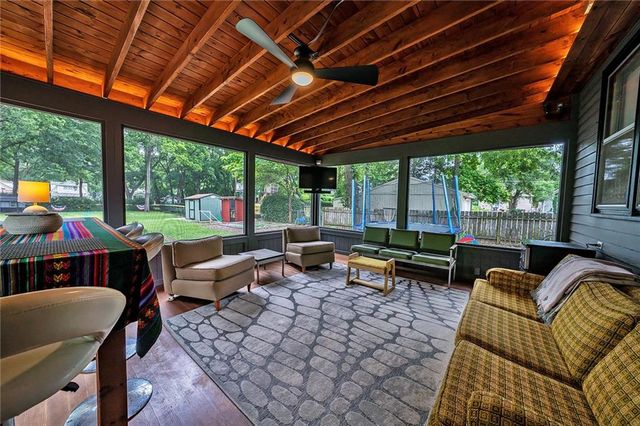 1832 New Hampshire Street, Lawrence, KS 66044