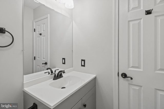 1208 DEVIN CT, Front Royal, VA 22630
