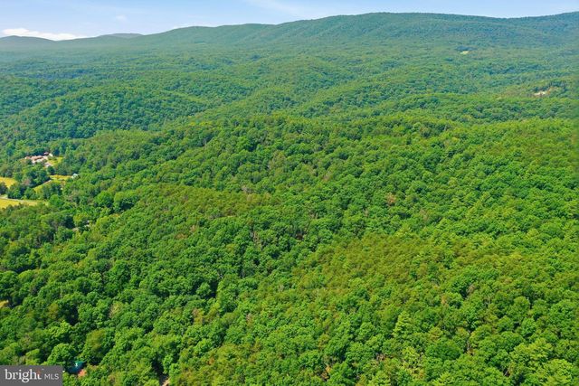 CHASE WOODS LANE LOTS 2-6, Great Cacapon, WV 25422