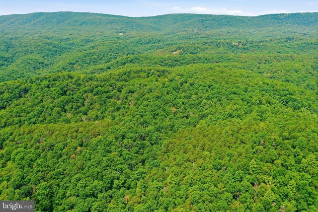 CHASE WOODS LANE LOTS 2-6, Great Cacapon, WV 25422
