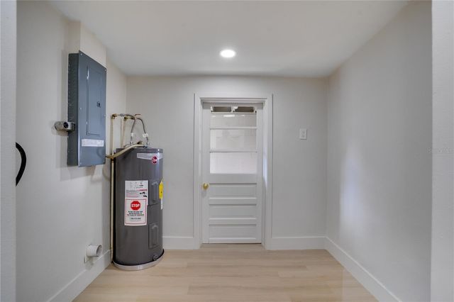 474 DAWSON AVENUE NE, St Petersburg, FL 33703