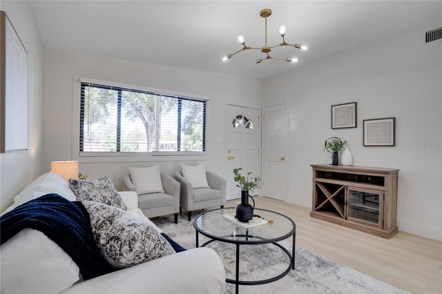 474 DAWSON AVENUE NE, St Petersburg, FL 33703