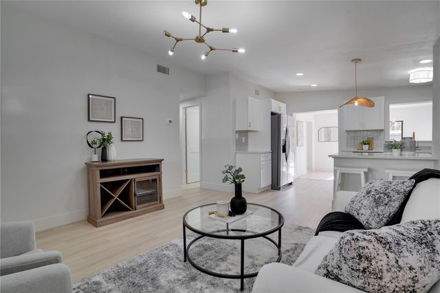 474 DAWSON AVENUE NE, St Petersburg, FL 33703