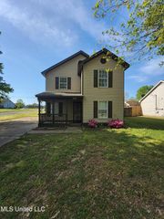 10101 Stephenson Lane, Olive Branch, MS 38654