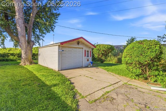 853 Wordsworth Street, Ferndale, MI 48220