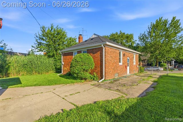 853 Wordsworth Street, Ferndale, MI 48220