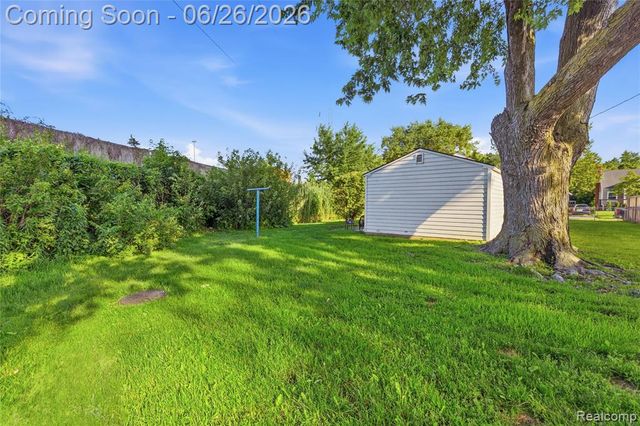853 Wordsworth Street, Ferndale, MI 48220